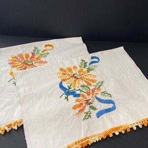 Vintage Embroidered Floral Linen Tea Towels Pair Crochet Trim Cottagecore